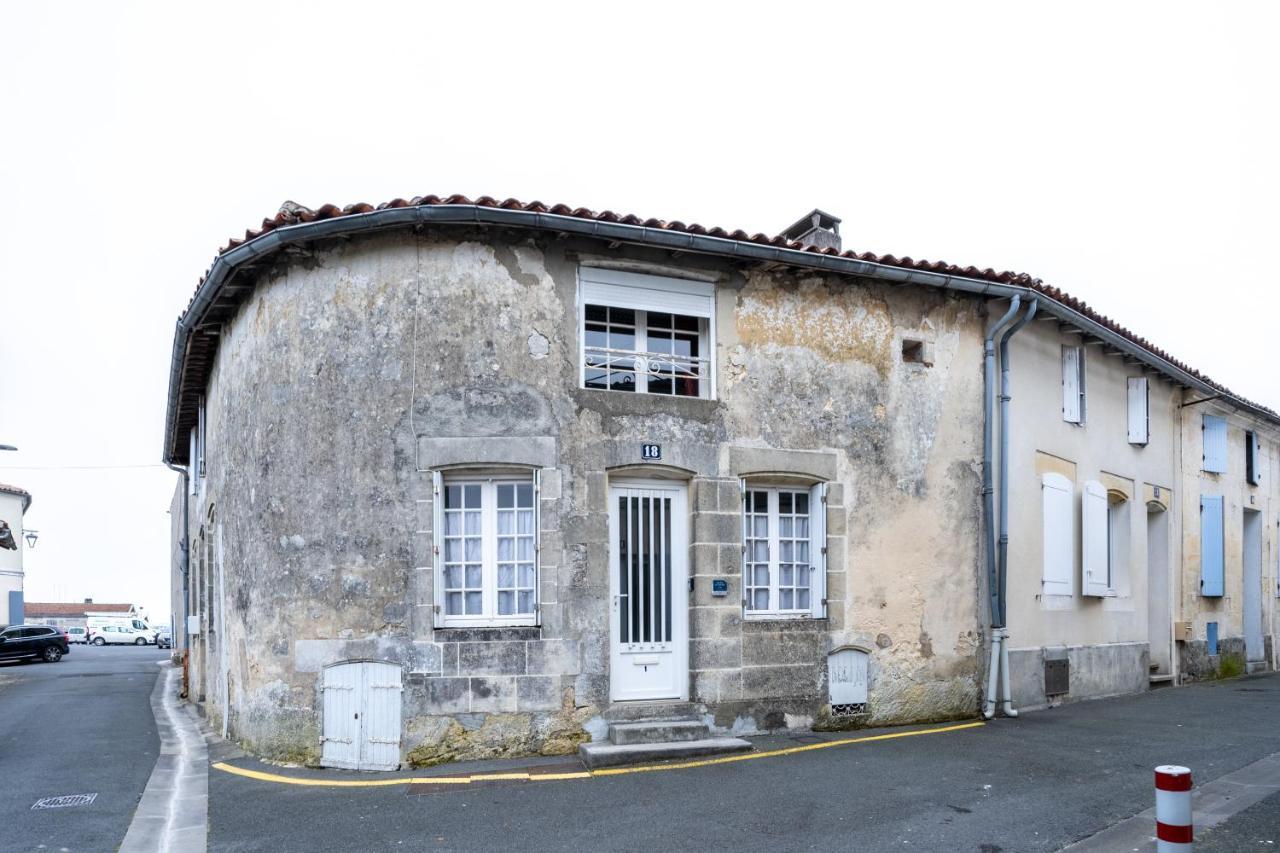 Laconciergeriejonzac, Residence Georgeon エクステリア 写真
